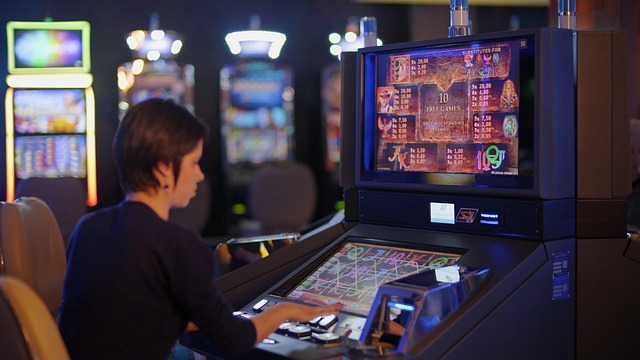 Learn How To Play Slots With Free Play